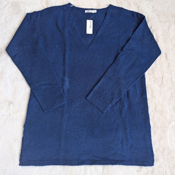 *2 For $30* NWT Reitmans V-neck Pullover Tunic Sweater, M - Picture 1 of 5